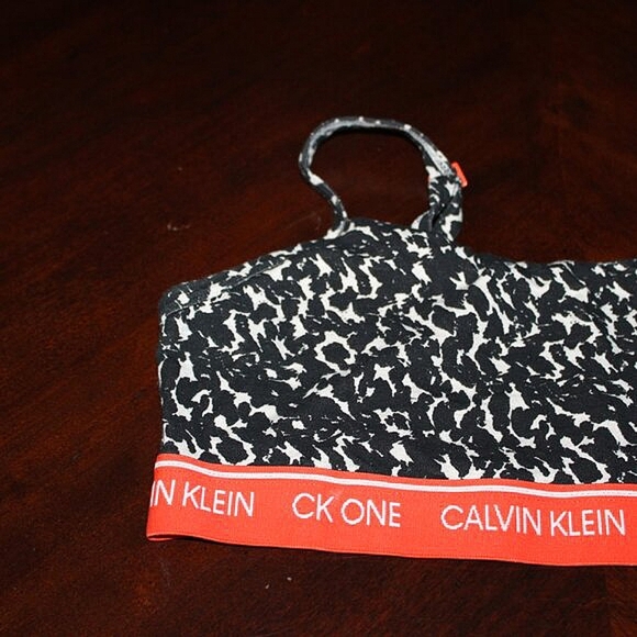 Calvin Klein CK One Leopard Print Bralette - Size M - Picture 2 of 7